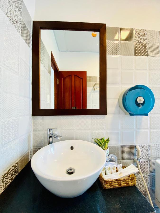 Hotel Duc Thanh 2 Chi Khu Co Ong Екстер'єр фото